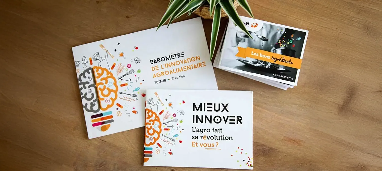 Supports éditoriaux du baromètre de l’innovation agroalimentaire réalisés pour Valorial par l’agence Hippocampe, avec une direction artistique colorée et pédagogique
